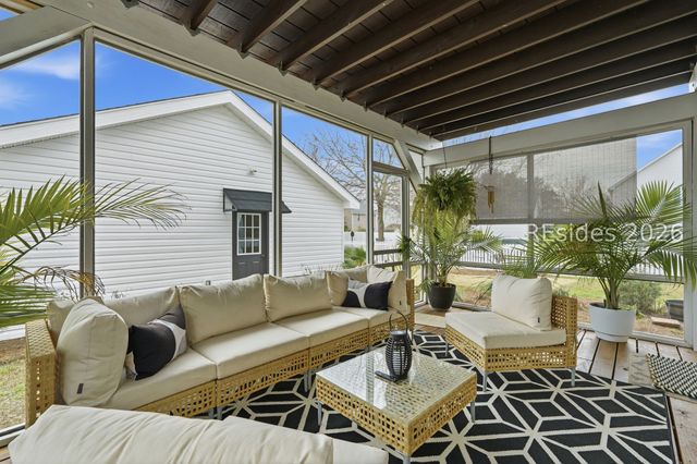 27 5th Ave, Bluffton, SC 29910