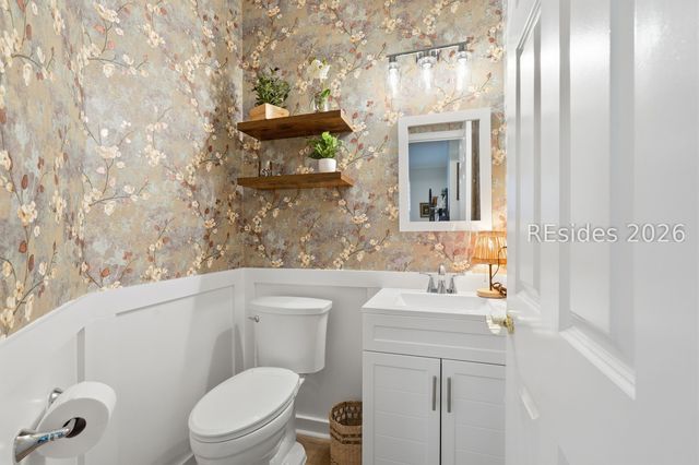 27 5th Ave, Bluffton, SC 29910