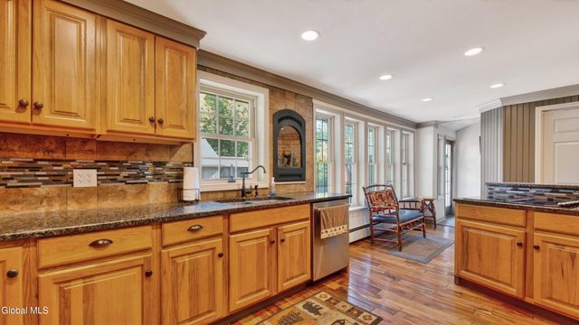 19 W Montgomery Street, Johnstown, NY 12095
