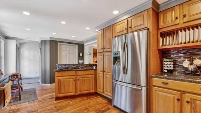 19 W Montgomery Street, Johnstown, NY 12095