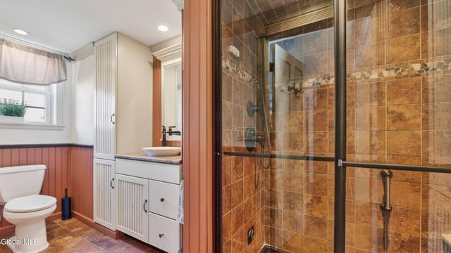 19 W Montgomery Street, Johnstown, NY 12095