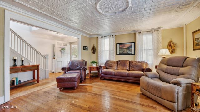 19 W Montgomery Street, Johnstown, NY 12095