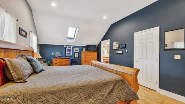 19 W Montgomery Street, Johnstown, NY 12095