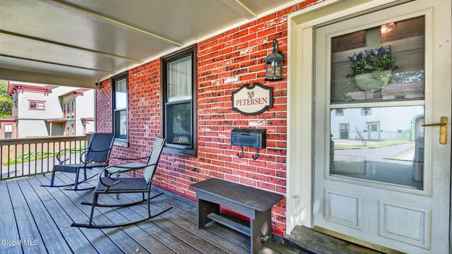 19 W Montgomery Street, Johnstown, NY 12095