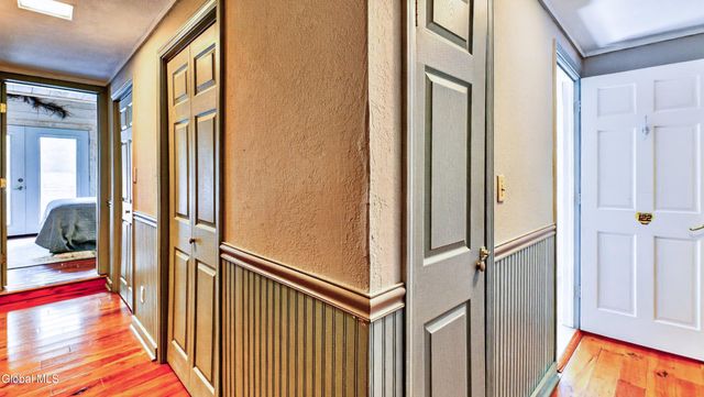 19 W Montgomery Street, Johnstown, NY 12095