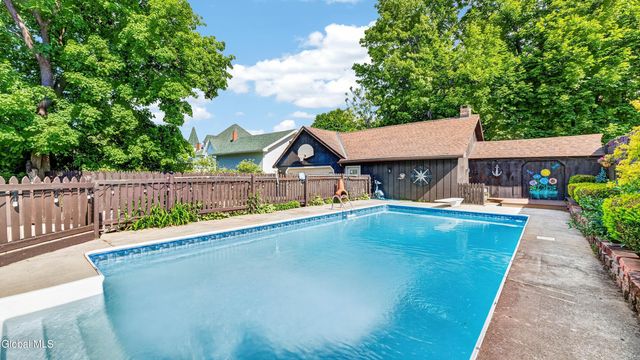 19 W Montgomery Street, Johnstown, NY 12095
