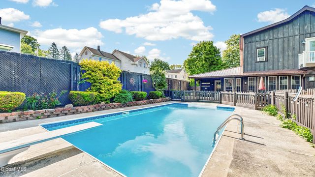 19 W Montgomery Street, Johnstown, NY 12095