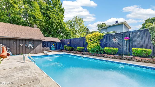 19 W Montgomery Street, Johnstown, NY 12095