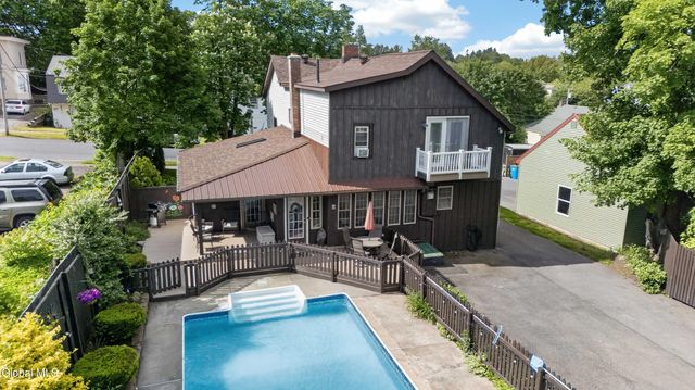 19 W Montgomery Street, Johnstown, NY 12095