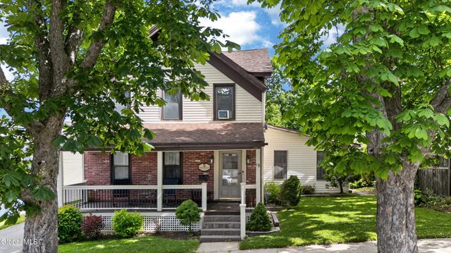 19 W Montgomery Street, Johnstown, NY 12095