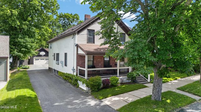 19 W Montgomery Street, Johnstown, NY 12095