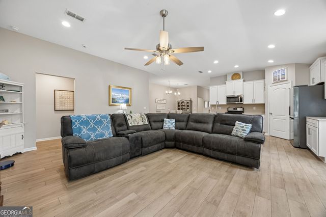 203 Chinquapin Drive, St. Marys, GA 31558