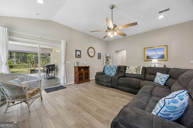 203 Chinquapin Drive, St. Marys, GA 31558