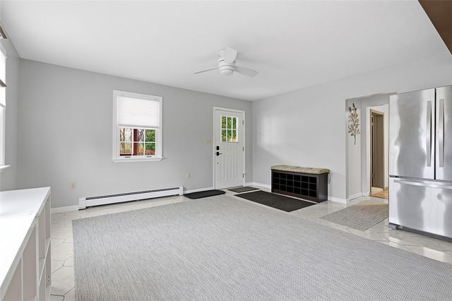 2034 Ewings Mill Rd, Robinson Twp, PA 15108