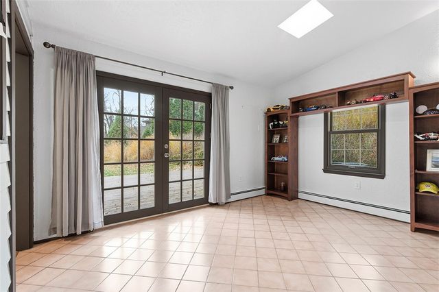 2034 Ewings Mill Rd, Robinson Twp, PA 15108