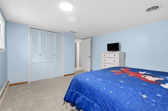 2034 Ewings Mill Rd, Robinson Twp, PA 15108