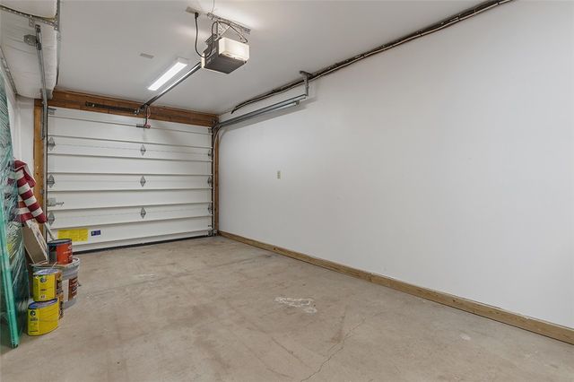 2034 Ewings Mill Rd, Robinson Twp, PA 15108