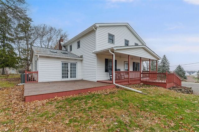 2034 Ewings Mill Rd, Robinson Twp, PA 15108