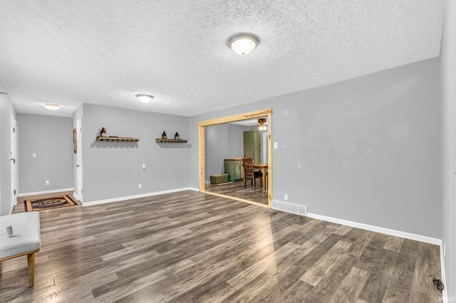 8581 N Goat Hollow Road, Mooresville, IN 46158