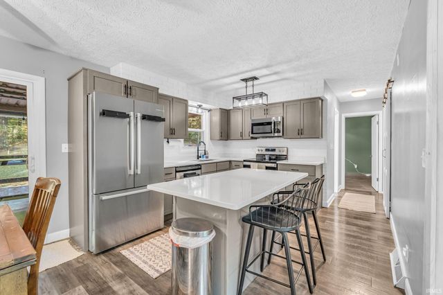 8581 N Goat Hollow Road, Mooresville, IN 46158