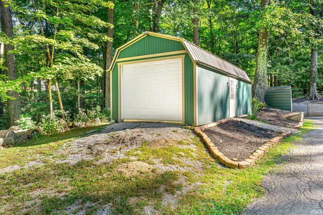 8581 N Goat Hollow Road, Mooresville, IN 46158