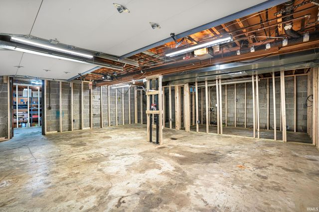 8581 N Goat Hollow Road, Mooresville, IN 46158
