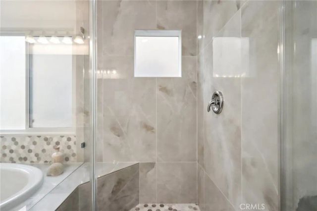 526 12th, Huntington Beach, CA 92648