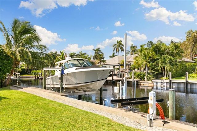 2140 Shad CT, Naples, FL 34102