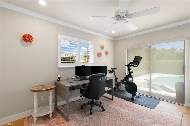2140 Shad CT, Naples, FL 34102
