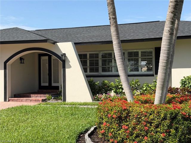 2140 Shad CT, Naples, FL 34102