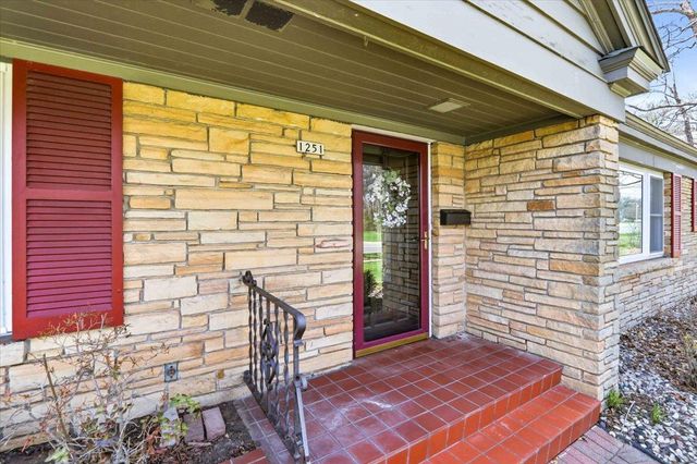1251 WISCONSIN RIVER DRIVE, Port Edwards, WI 54469