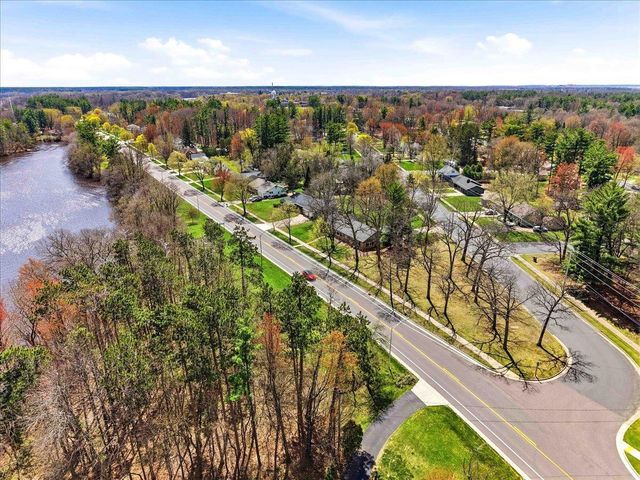 1251 WISCONSIN RIVER DRIVE, Port Edwards, WI 54469