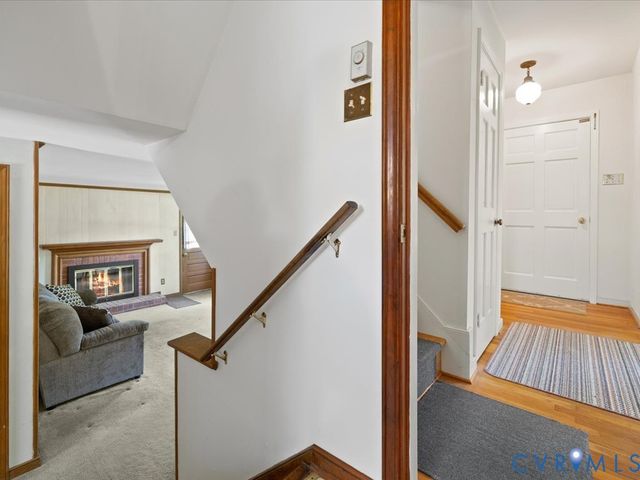 9740 Redbridge Rd, North Chesterfield, VA 23236