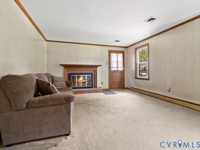 9740 Redbridge Rd, North Chesterfield, VA 23236