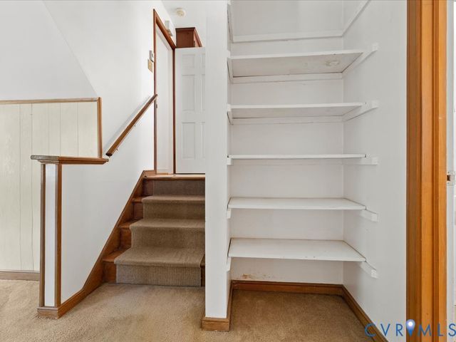 9740 Redbridge Rd, North Chesterfield, VA 23236