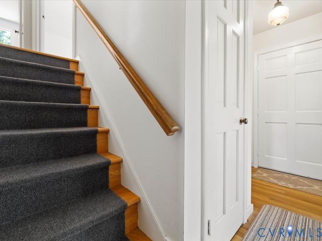 9740 Redbridge Rd, North Chesterfield, VA 23236