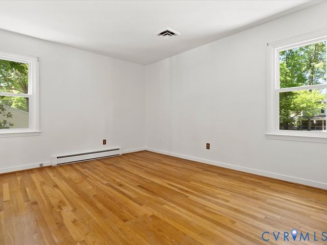 9740 Redbridge Rd, North Chesterfield, VA 23236