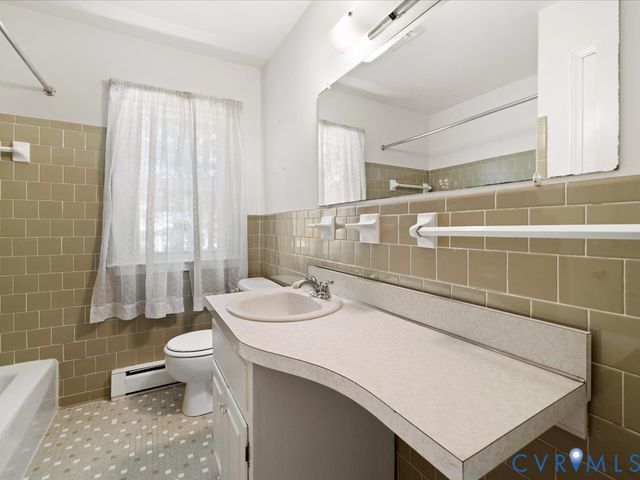 9740 Redbridge Rd, North Chesterfield, VA 23236