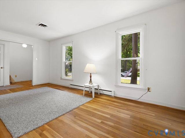 9740 Redbridge Rd, North Chesterfield, VA 23236