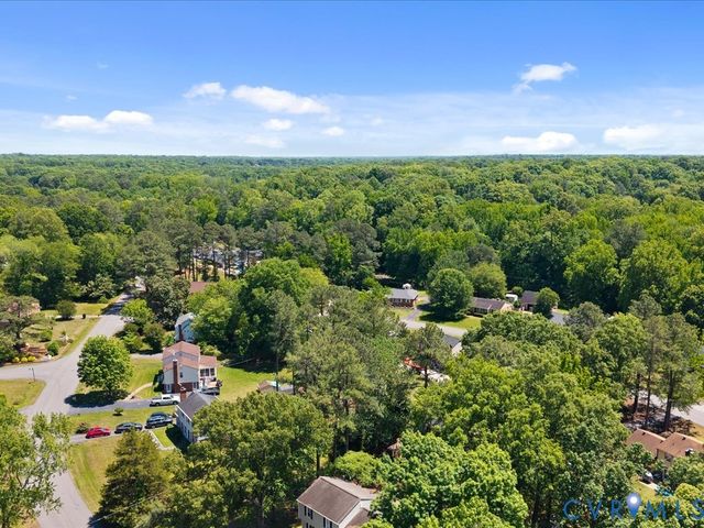 9740 Redbridge Rd, North Chesterfield, VA 23236