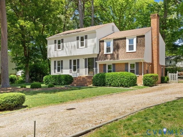 9740 Redbridge Rd, North Chesterfield, VA 23236