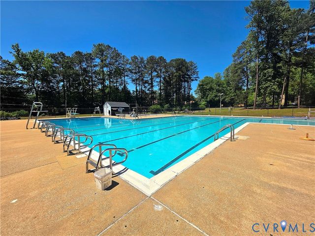 9740 Redbridge Rd, North Chesterfield, VA 23236