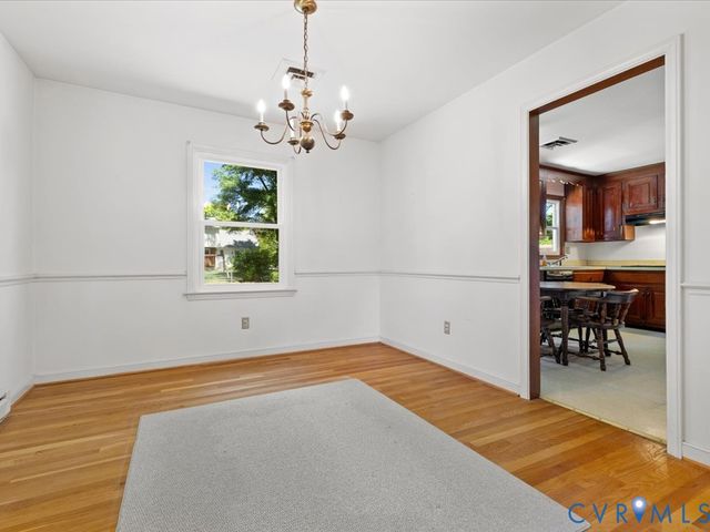 9740 Redbridge Rd, North Chesterfield, VA 23236