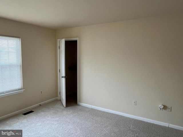 874 WATERFORD DR, Frederick, MD 21702