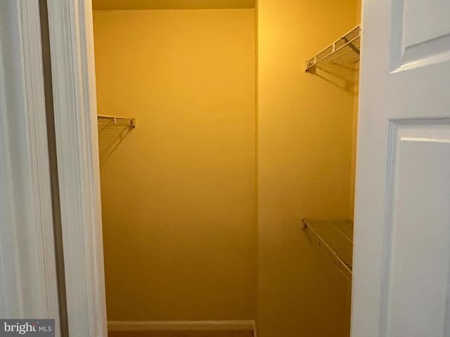 874 WATERFORD DR, Frederick, MD 21702