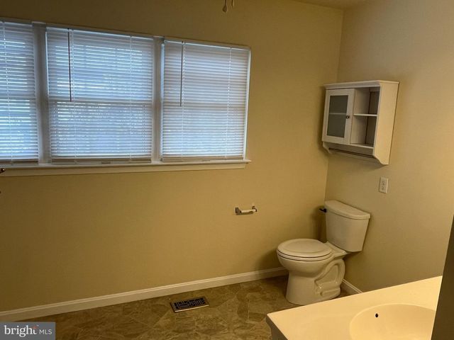 874 WATERFORD DR, Frederick, MD 21702