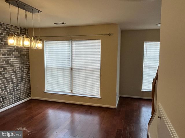 874 WATERFORD DR, Frederick, MD 21702