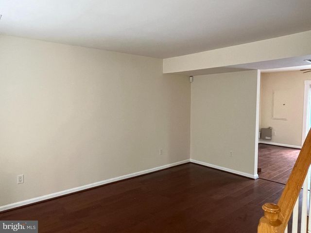 874 WATERFORD DR, Frederick, MD 21702