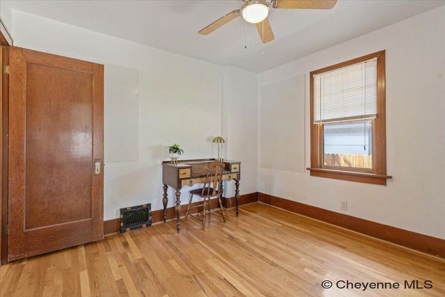 2514 MAXWELL AVE, Cheyenne, WY 82001
