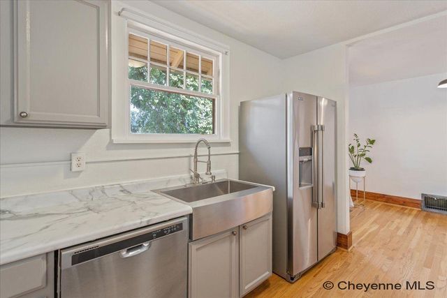 2514 MAXWELL AVE, Cheyenne, WY 82001